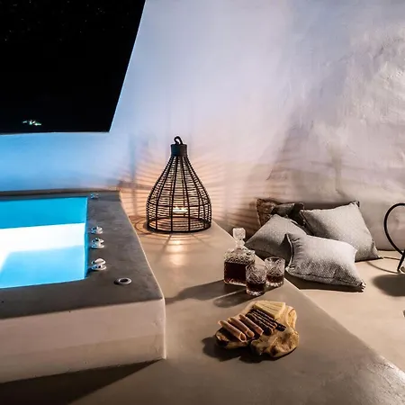 Villa Wonderful Santorini 1 Bedroom Gonia Astonishing Views Outdoor Jacuzzi *